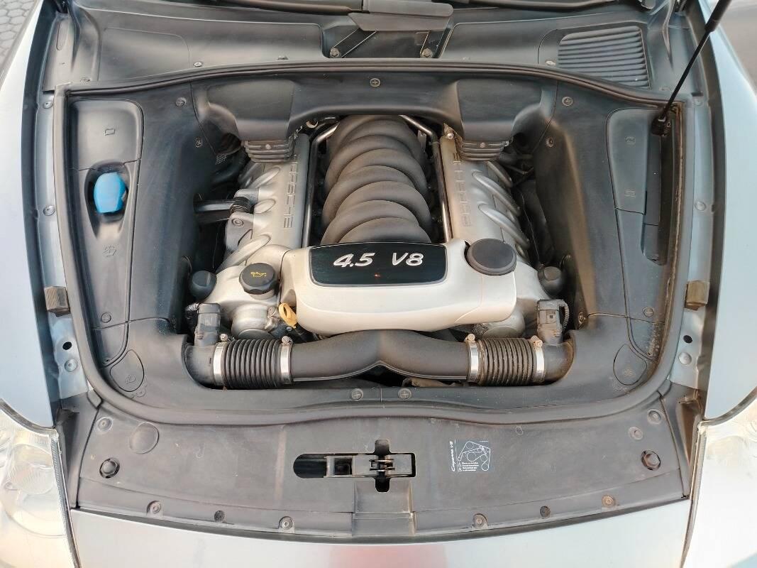 Porsche Cayenne 4.5 S ASI+CRS