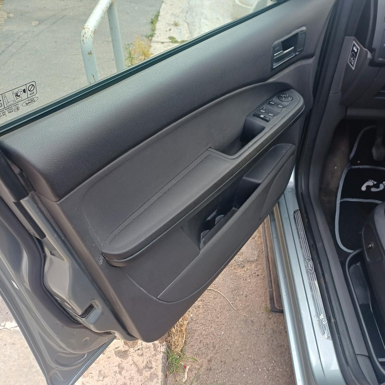Ford Focus C-Max 1.6 TDCi (110CV) Ghia