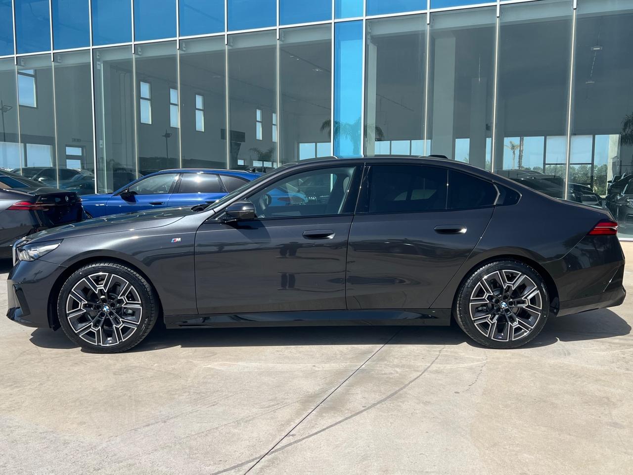 Bmw 520d 48V xDrive Msport possibilità noleggio no scoring