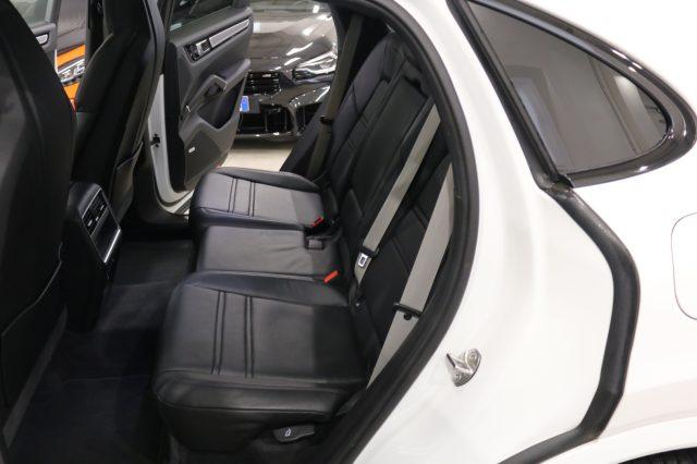 PORSCHE Cayenne Coupé 3.0 V6 E-Hybrid "PARI AL NUOVO
