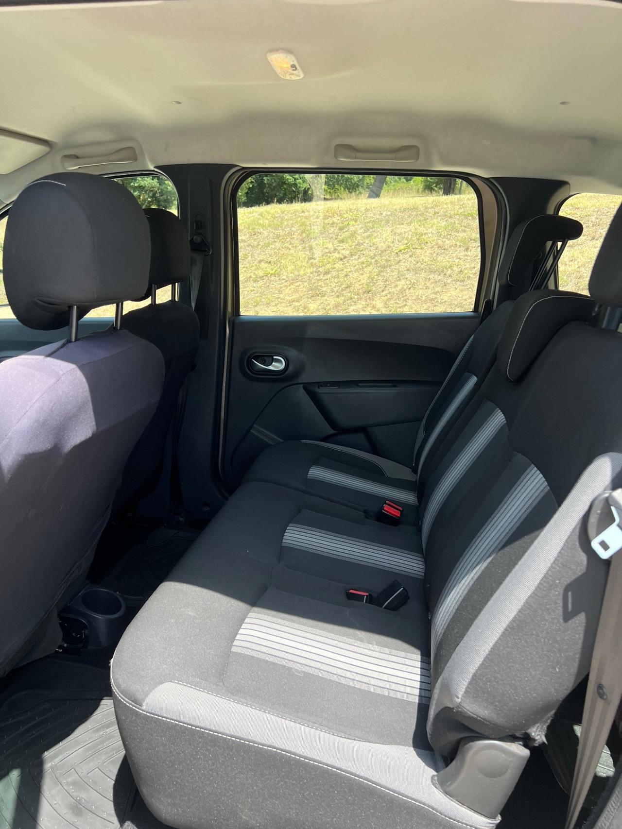 Dacia Lodgy Stepway 1.6 GPL PERMUTE RATE GARANZIA