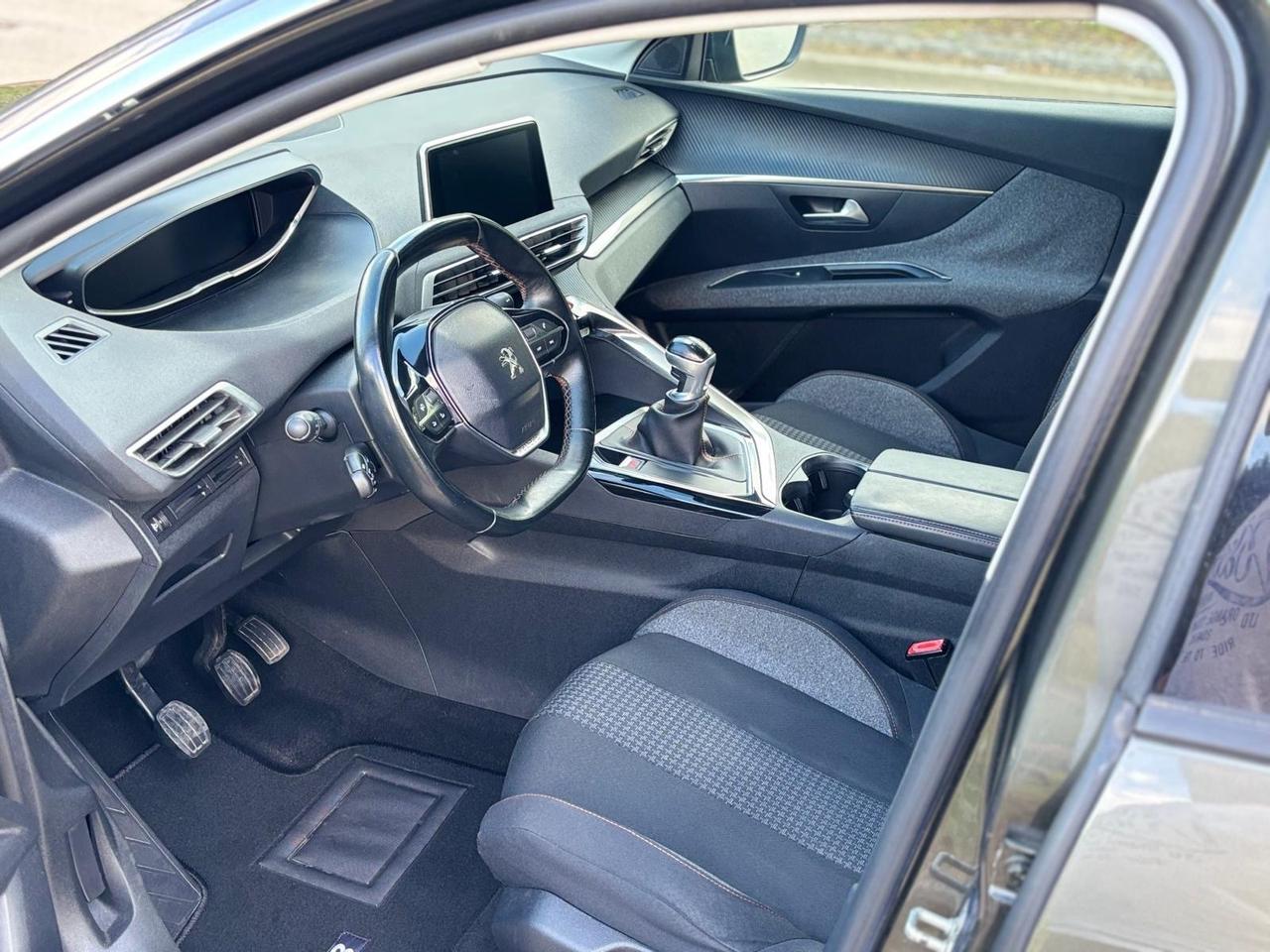 Peugeot 3008 BlueHDi 120 S&S Active