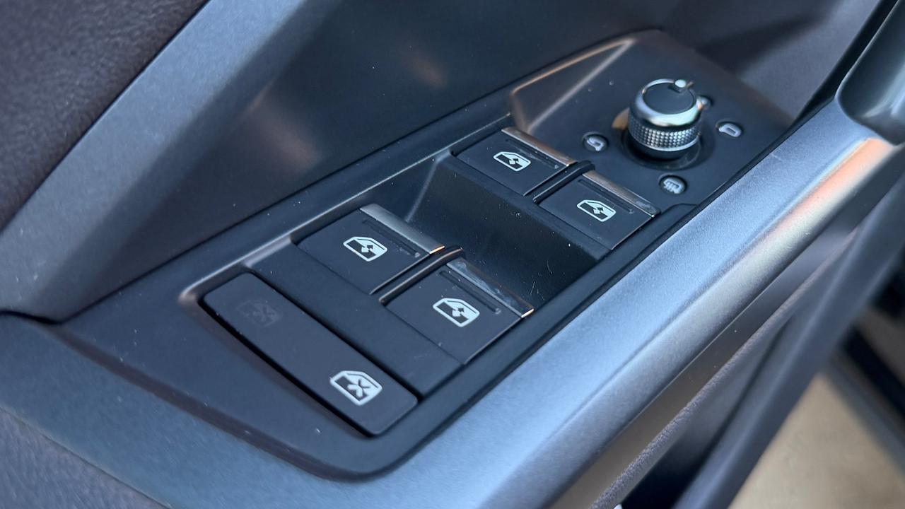 AUDI Q3 QUATTRO 40 2.0 S-LINE S-TRONIC AT7 TFSI 190 CV - VIRTUAL COCKPIT, TETTO, PACCHETTO LUCI