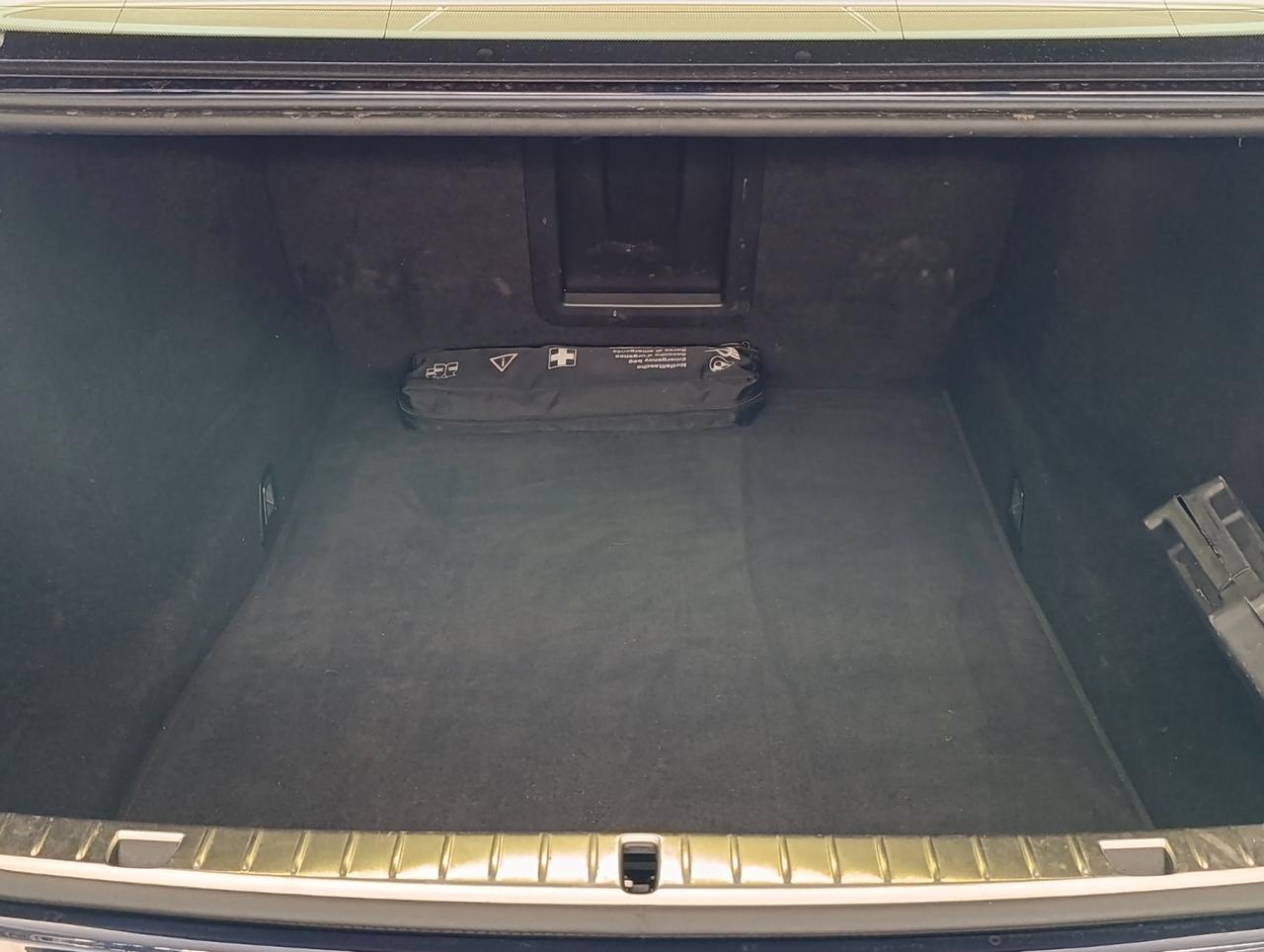 BMW 730 d mhev 48V auto