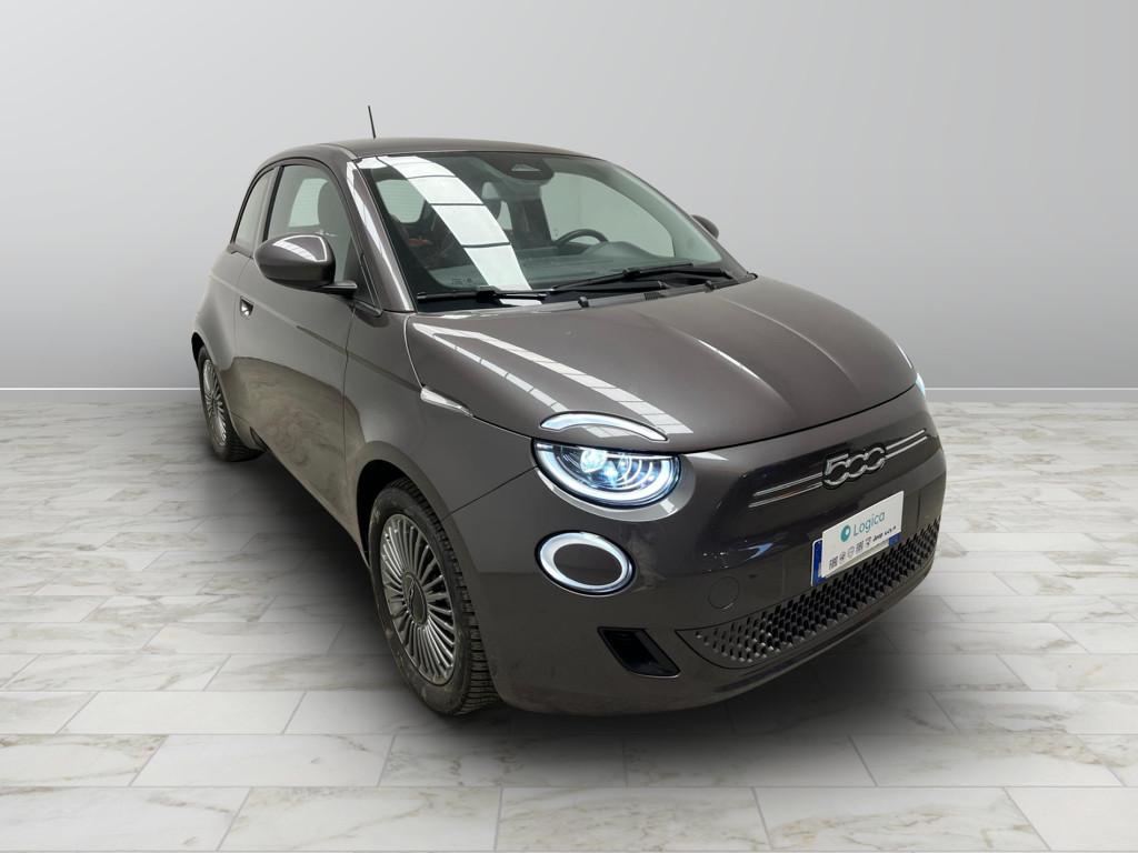 FIAT 500e - 500e 42 kWh Icon +