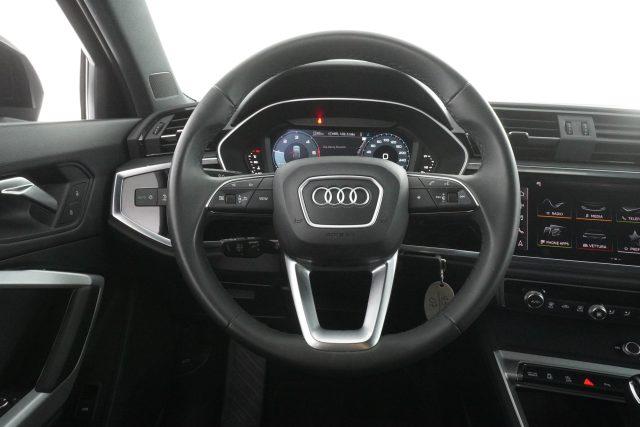 AUDI Q3 Q3 SPB 35 TDI S tronic Identity Black