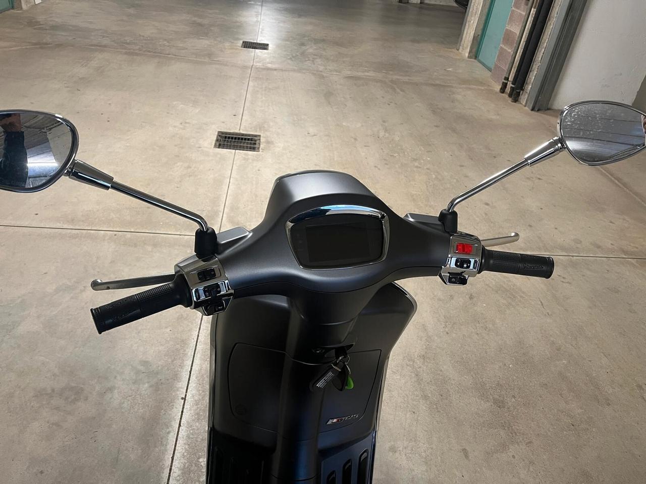 Piaggio Vespa 125 Sprint abs- UNICO PROPRIETARIO