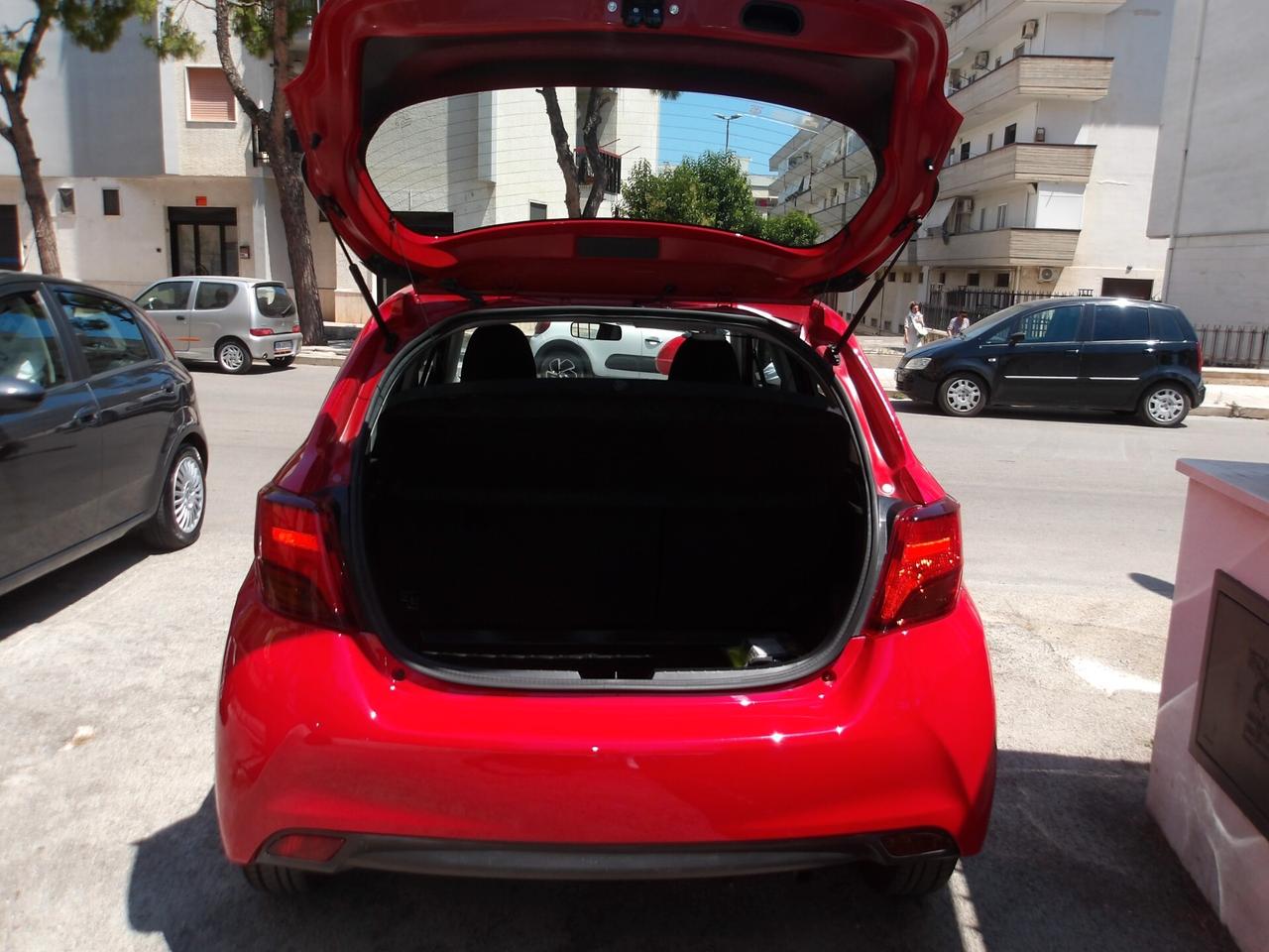 TOYOTA YARIS 1.0 BENZ-36.000 KM-2016