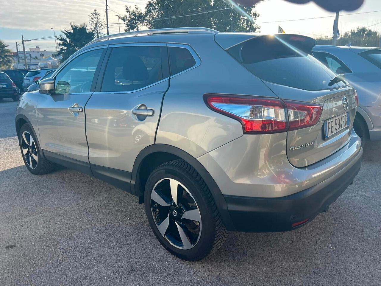 Nissan Qashqai 1.6 dCi Full 360 autom-2016