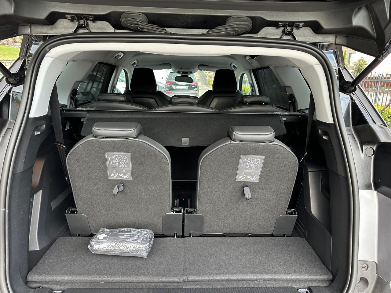 Peugeot 5008 BlueHDi 130 S&S EAT8 Crossway