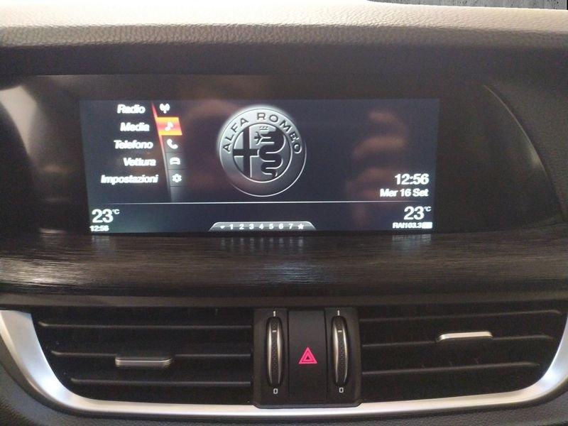 Alfa Romeo Stelvio 2.2 t Executive Q4 190cv auto my19