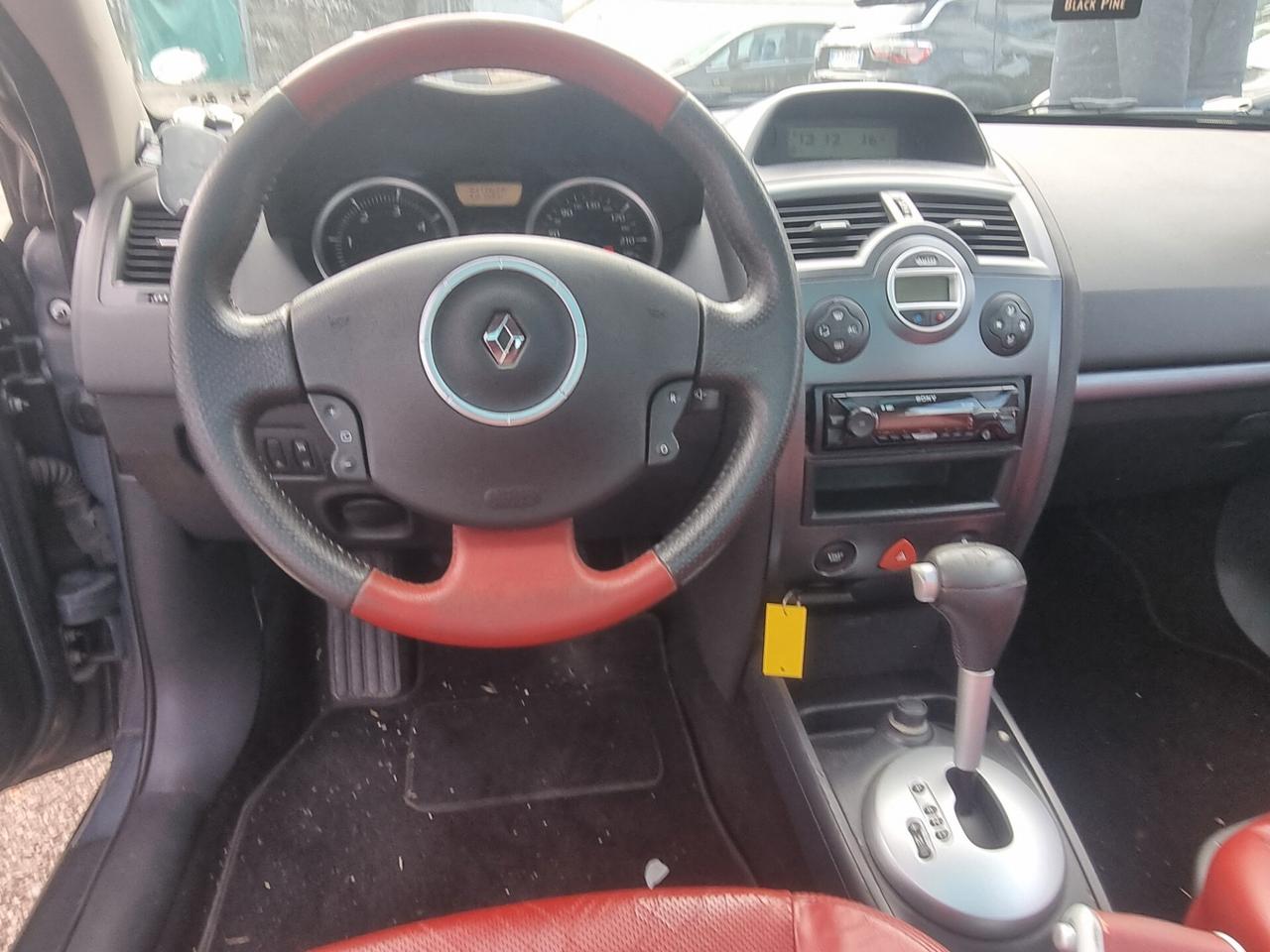 Renault Megane Mégane C-C 1.9 dCi/130CV Luxe
