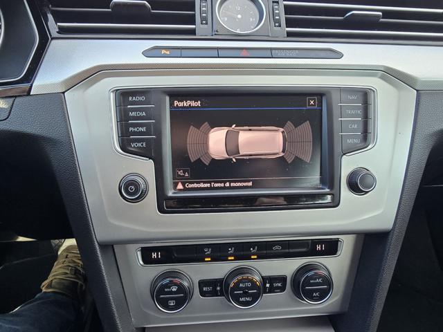 VOLKSWAGEN Passat Variant 2.0 TDI DSG Business BlueMotion Tech