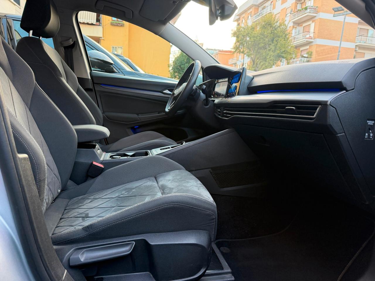 VOLKSWAGEN Golf 8ª serie Golf 1.5 eTSI 130 CV ...