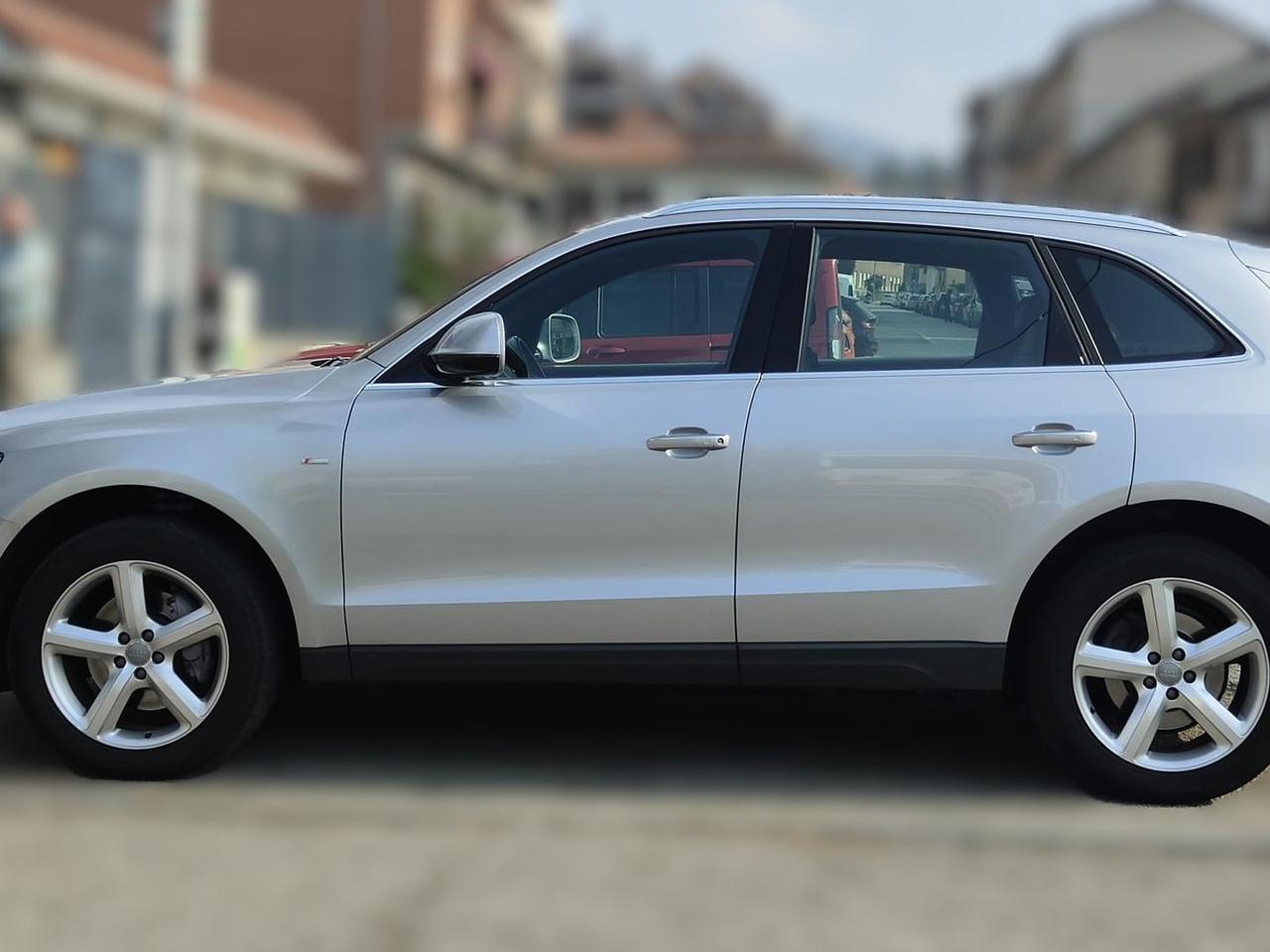 Audi Q5 3.0 TDI S Line #9625