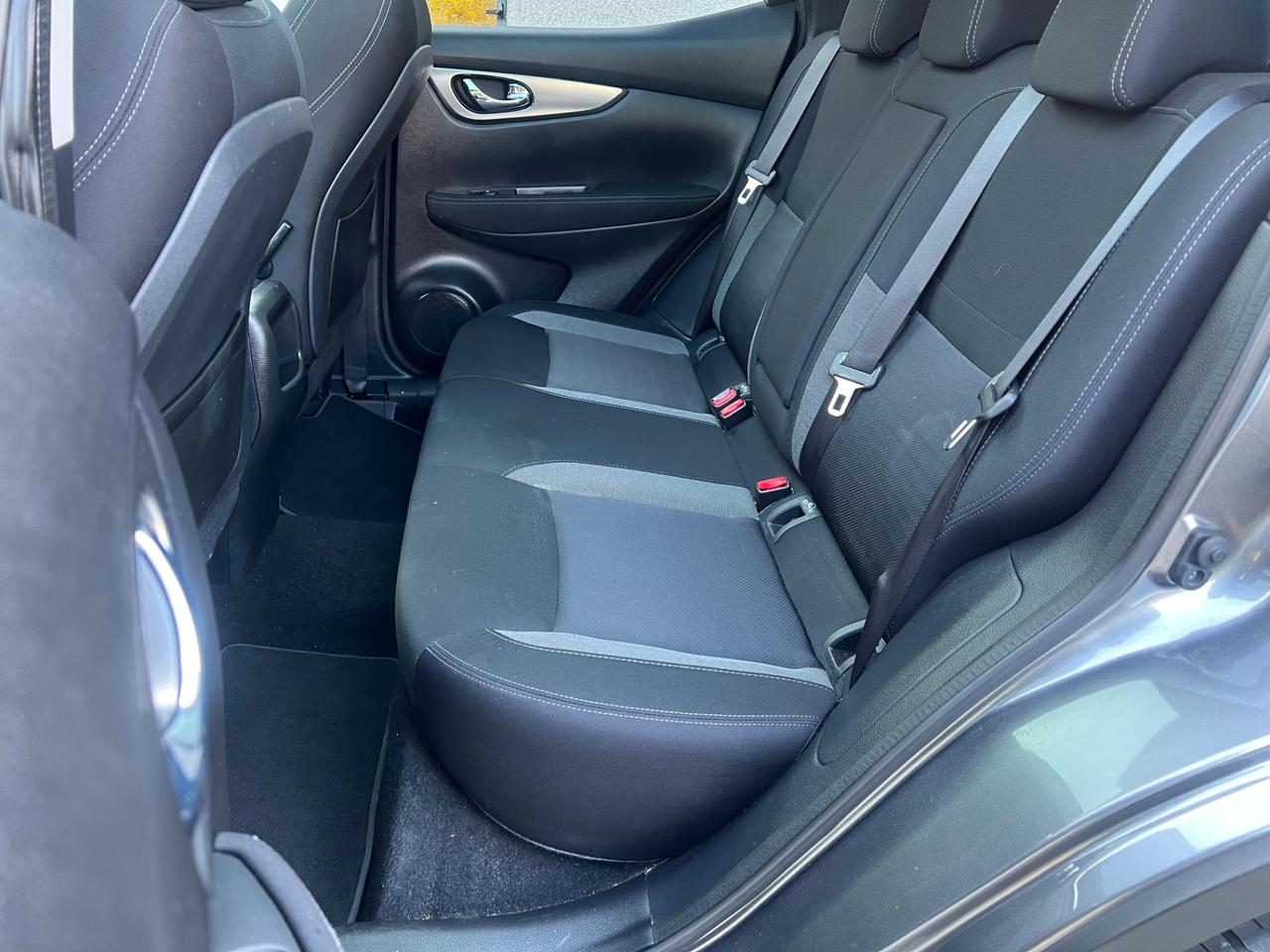 Nissan Qashqai 1.5 dCi N-Connecta