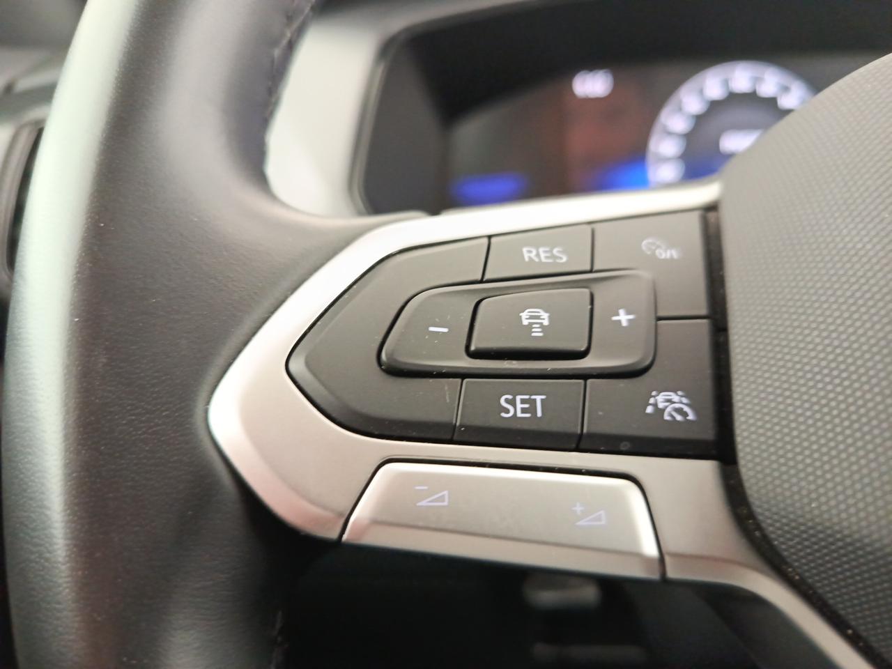VOLKSWAGEN T-Cross - T-Cross 1.0 TSI Life
