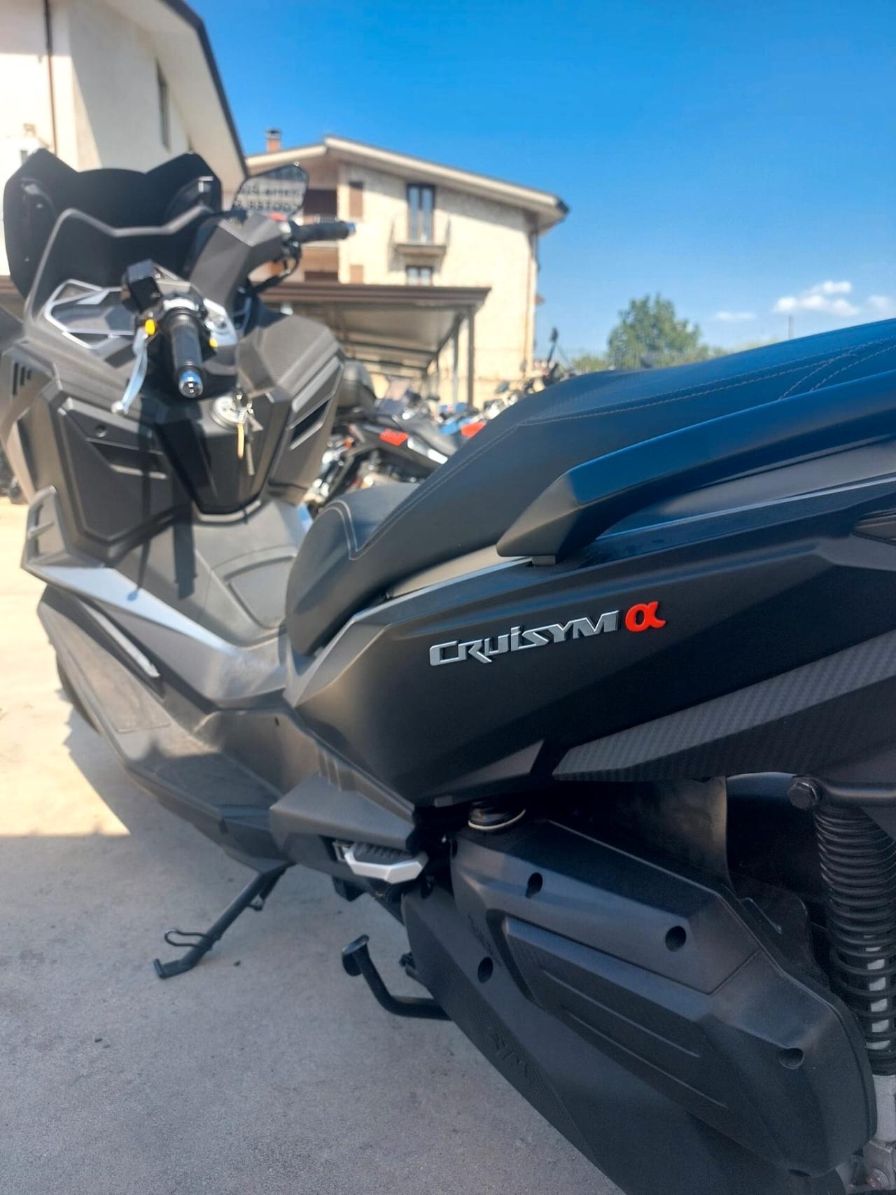 Sym Cruisym 300