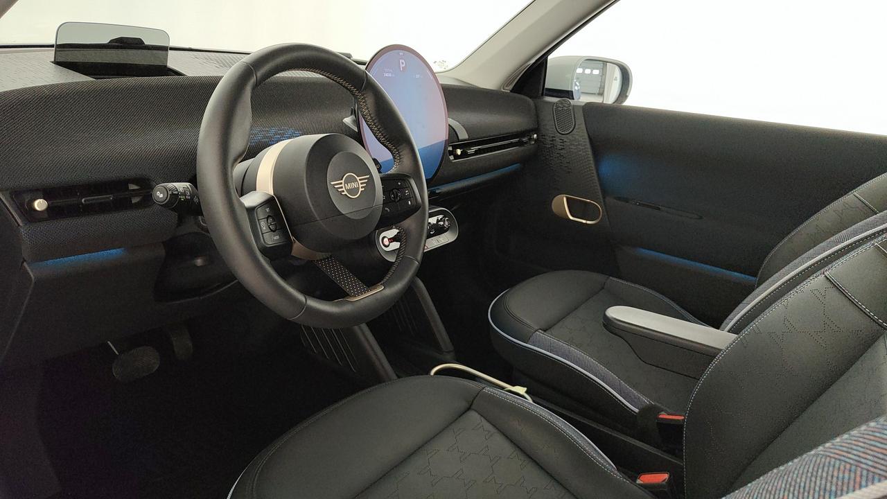 MINI Mini Cooper J01 - Mini Cooper SE Favoured