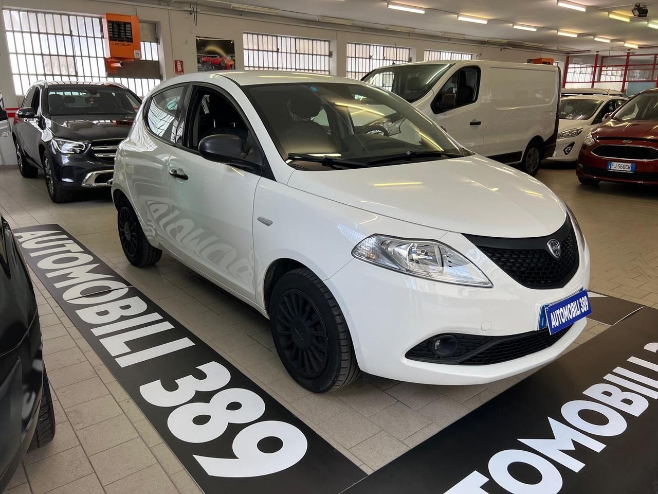 Lancia Ypsilon 1.2 69 CV 5 porte GPL Ecochic Gold