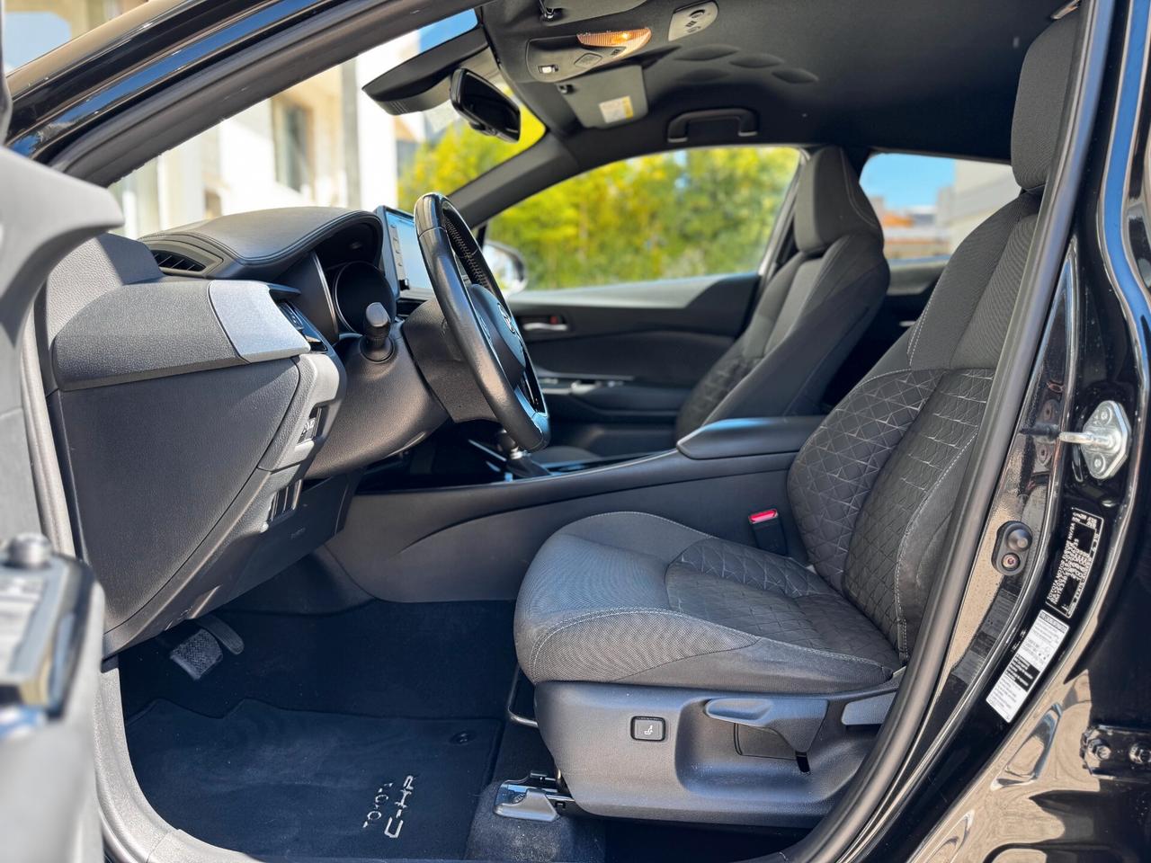 Toyota C-HR 1.8 Hybrid E-CVT Trend