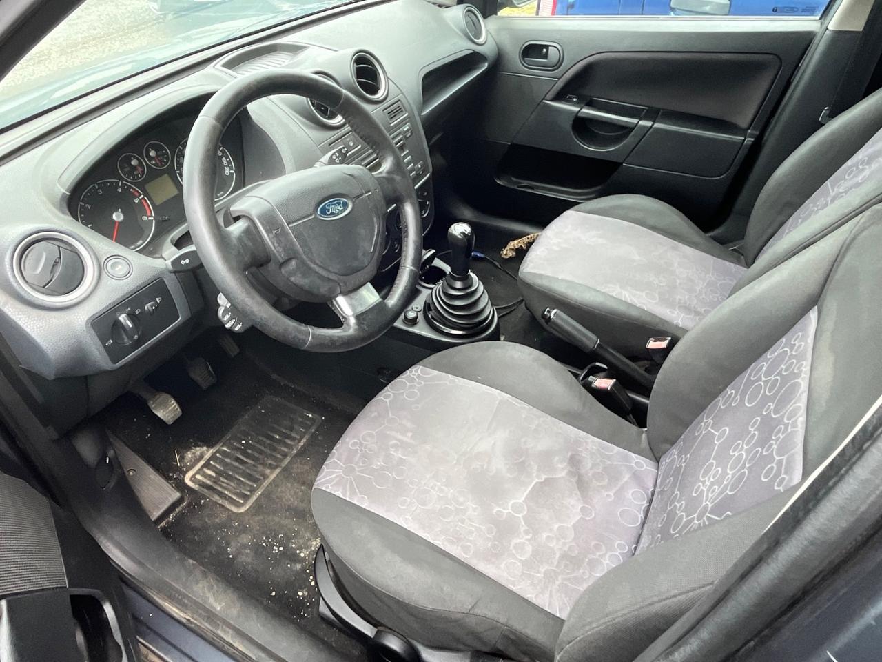 Ford Fiesta 1.4 TDCi 5p. Ghia
