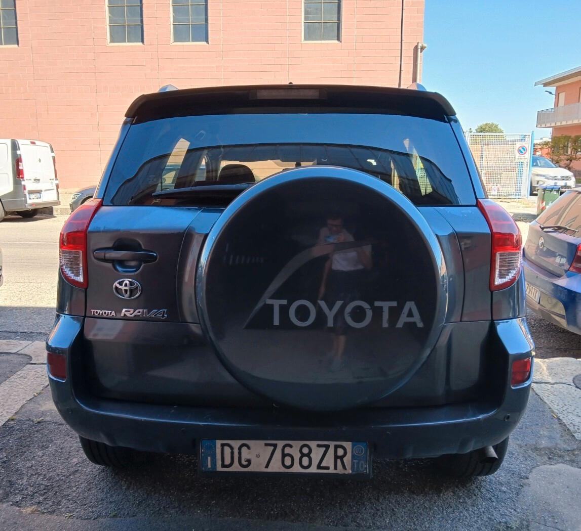 TOYOTA Rav4 Sol 2.200 D-4D 136cv 4WD