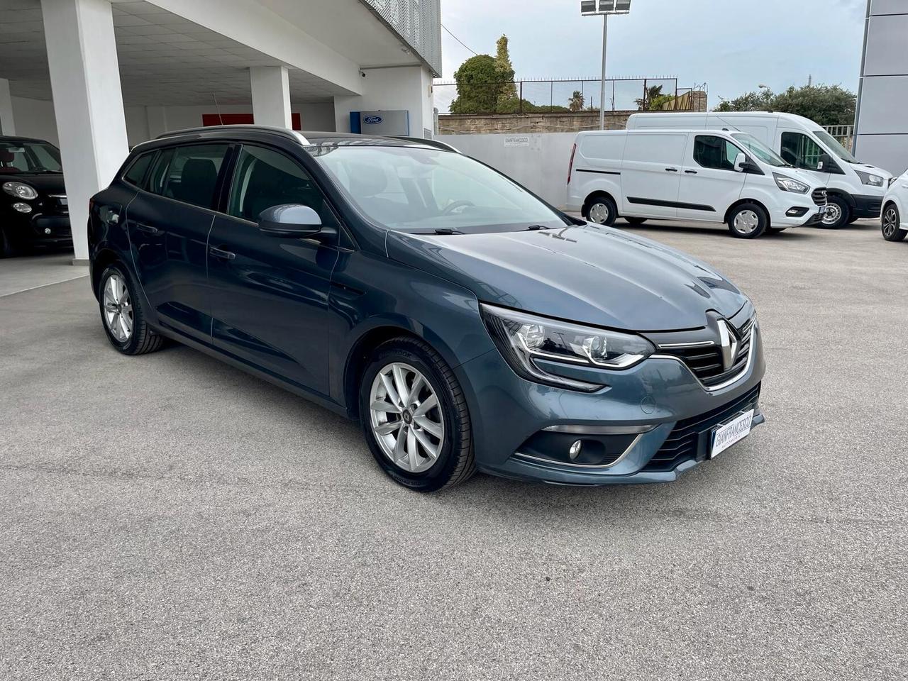 Renault Megane Sporter Blue dCi 115 CV EDC Intens