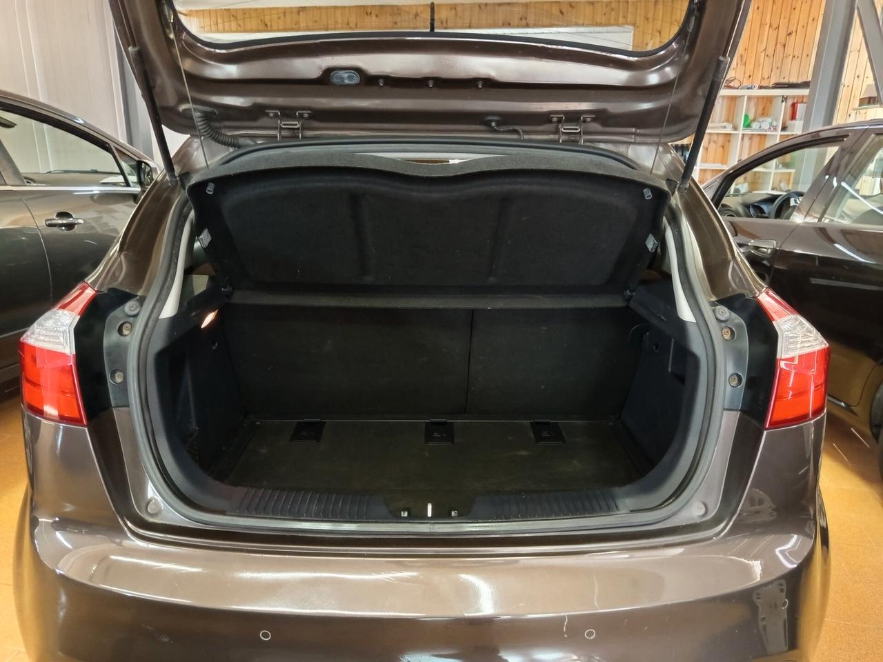 Kia Rio 1.4 CRDi WGT 5p. EX PLUS ok neopatentati