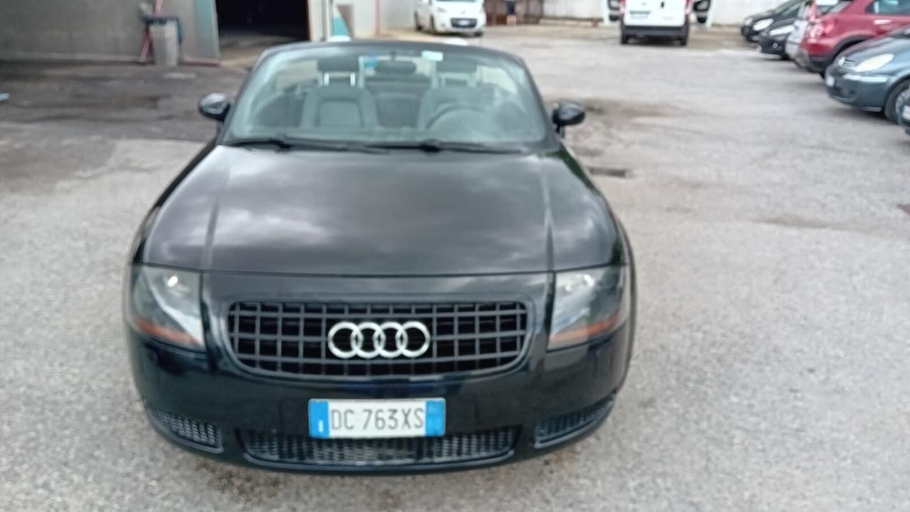 Audi TT-cabrio quattro-1.8 t-190 cv-2006