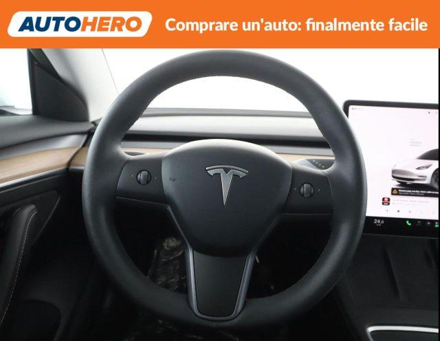 TESLA Model 3 RWD