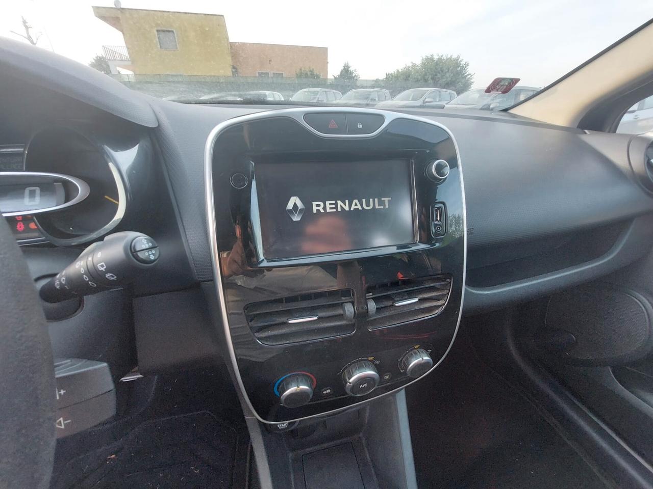 Renault Clio dCi 8V 75 CV Start&Stop 5 porte Energy Duel