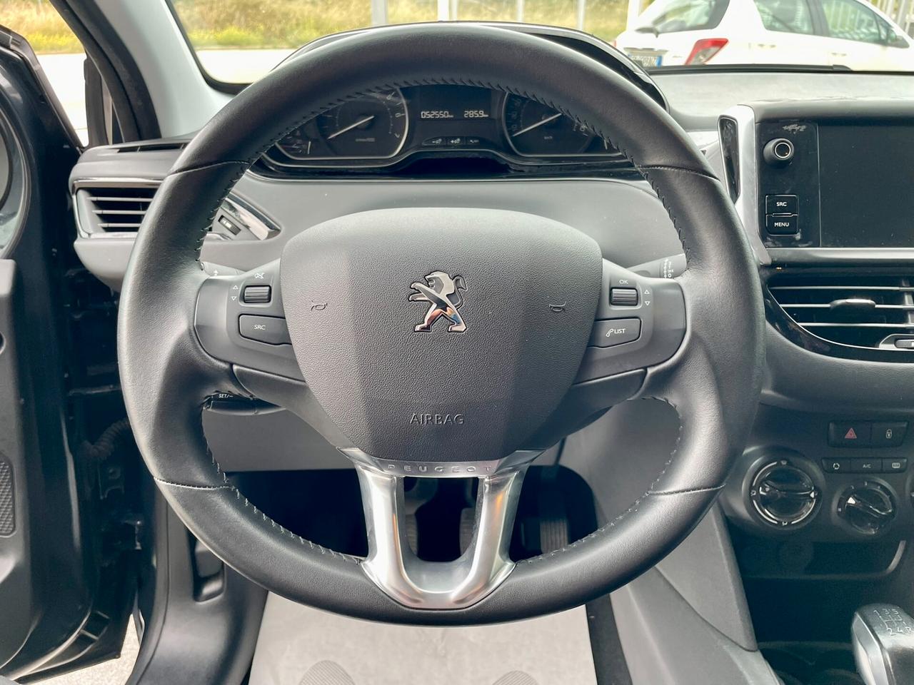Peugeot 208 1.2 PureTech 82cv Signature