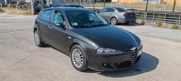 Alfa Romeo 147 1.9 JTD (120) 5 porte Distinctive
