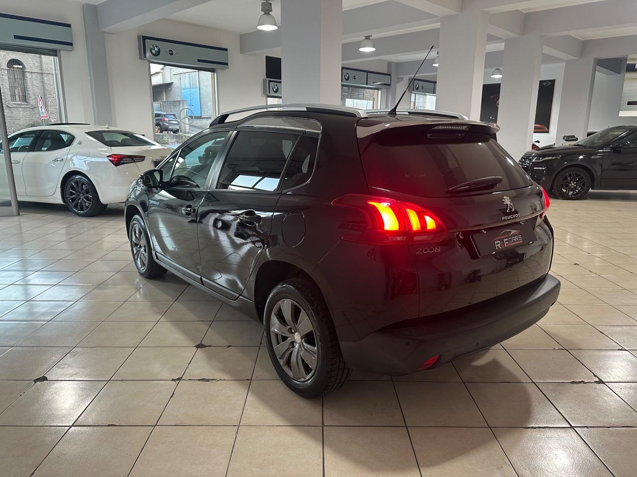 Peugeot 2008 BlueHDi 100 Allure
