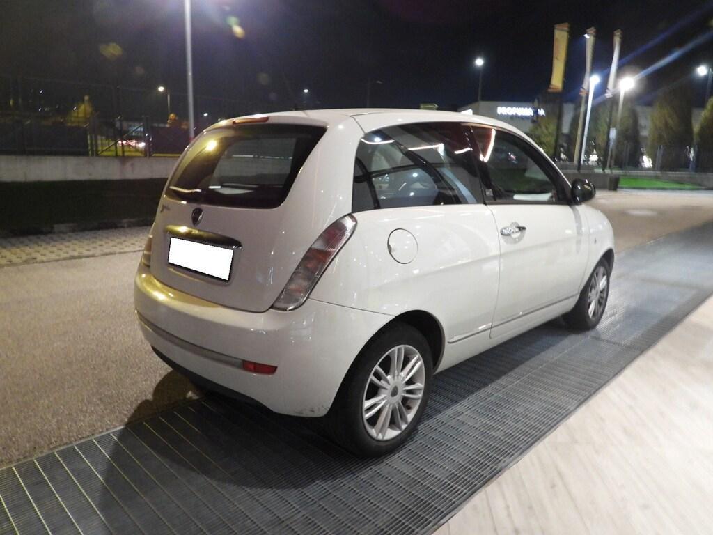 Lancia Ypsilon 3 Porte 1.2 Unyca