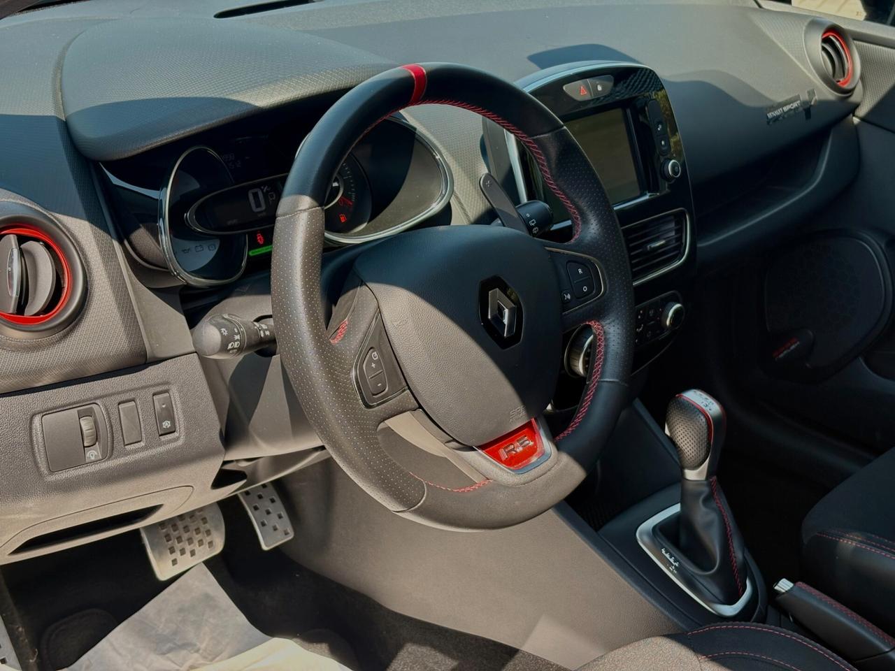 Renault Clio TCe 220CV EDC 5 porte Energy R.S. Trophy