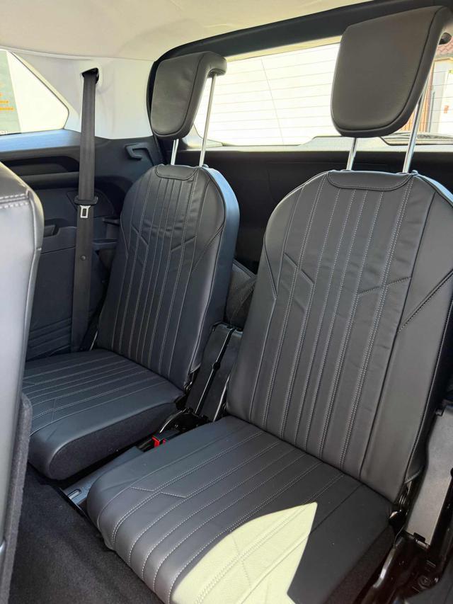 PEUGEOT 5008 PureTech Turbo 130 S&S Allure