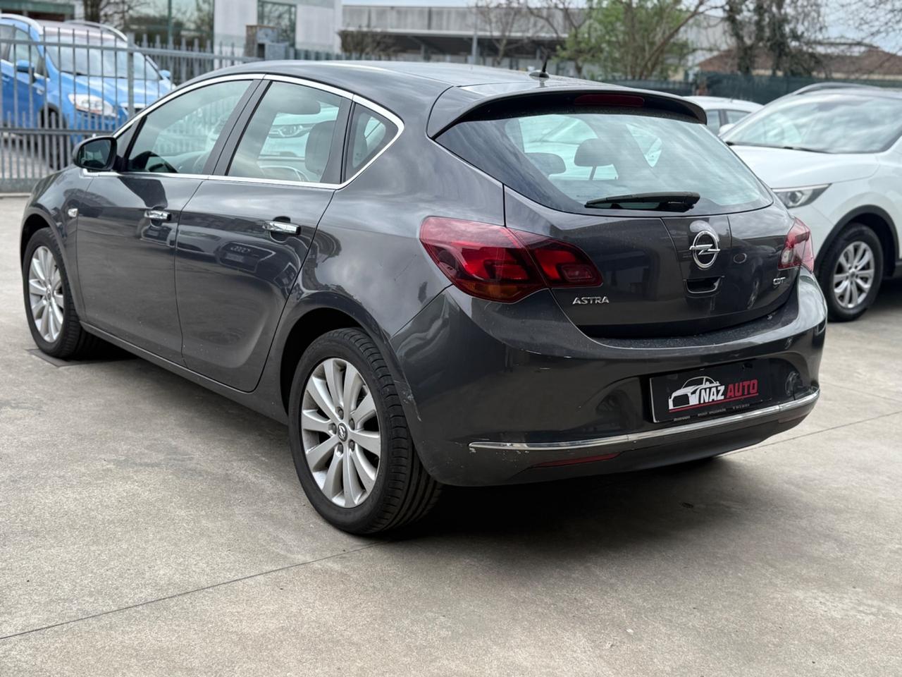 Opel Astra 1.7 CDTI 110CV 5 porte Cosmo