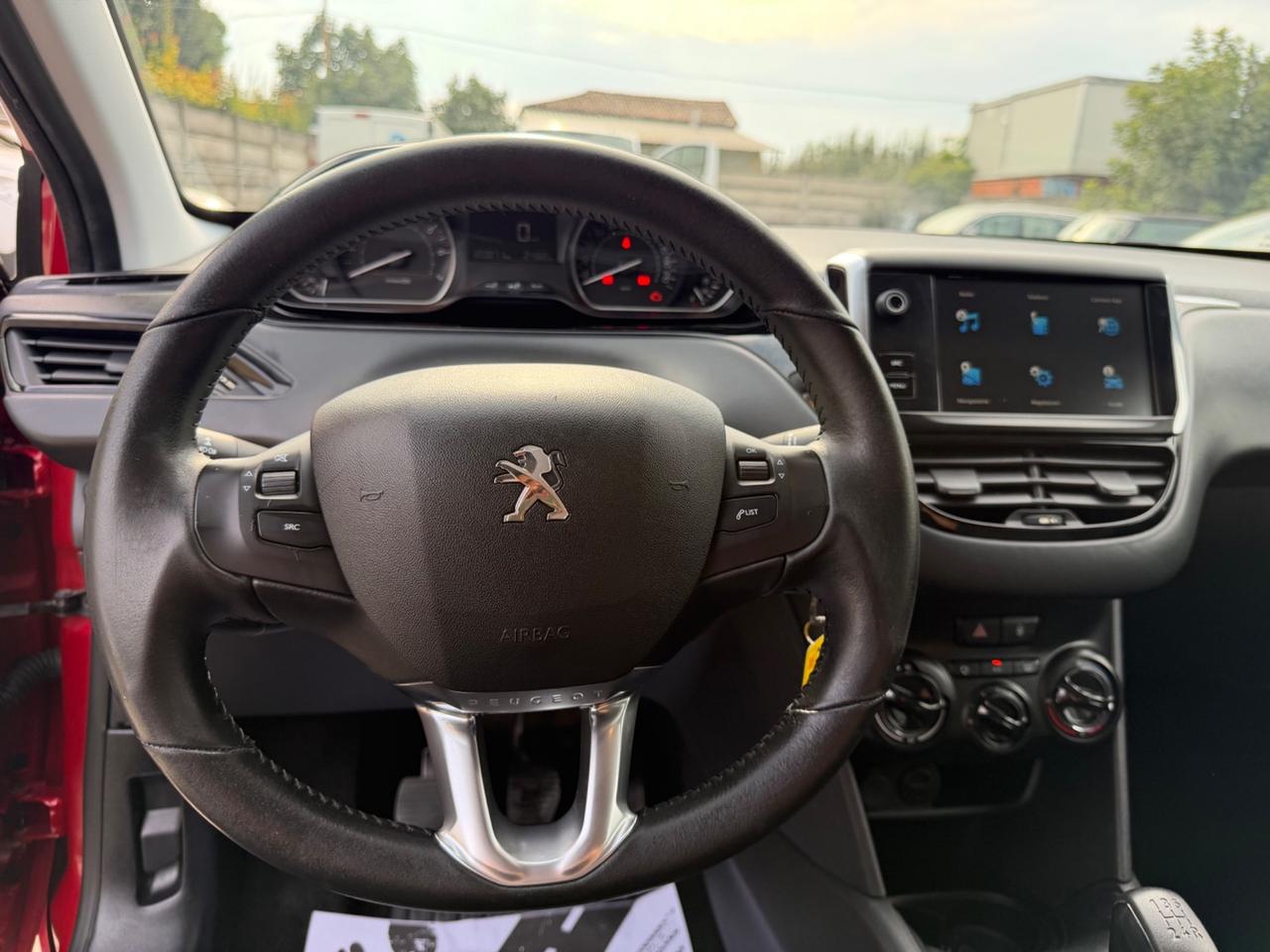 Peugeot 208 PureTech 82 5 porte Allure