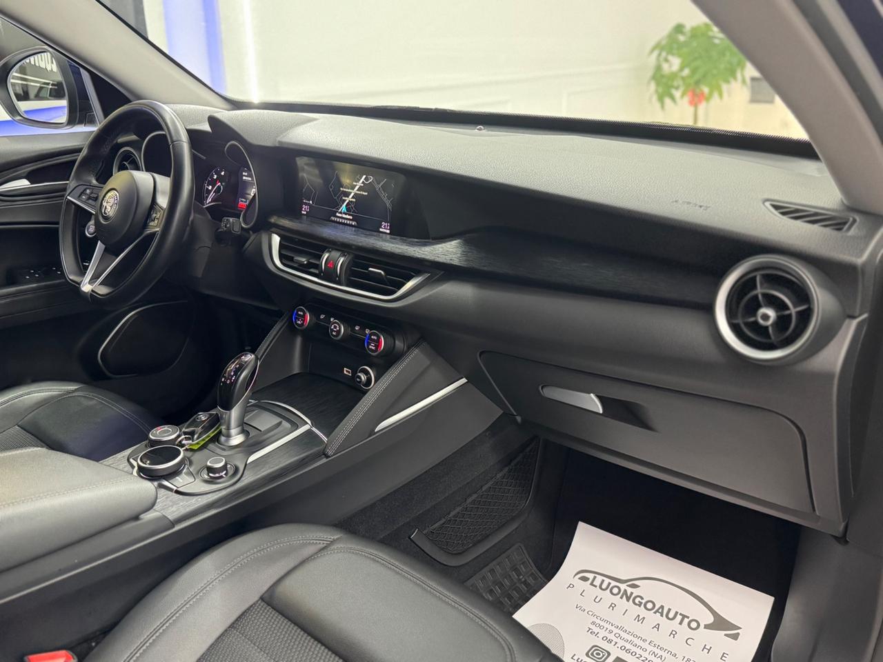 Alfa Romeo Stelvio 210CV AT8 Q4 Lusso Full Opt