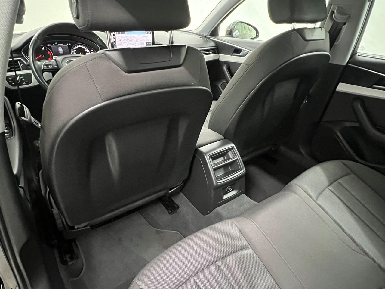 AUDI A4 V 2019 Allroad Quattro A4 Allroad 40 2.0 tdi mhev Business quattro 204cv s-tronic