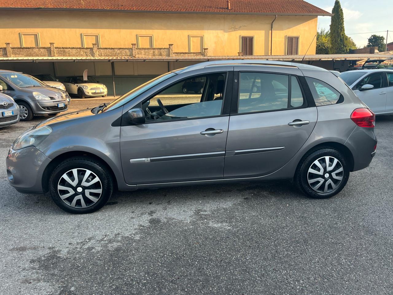 Renault Clio 1.2 16V SporTour Dynamique