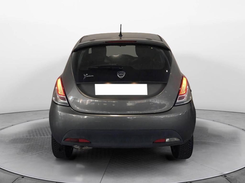 Lancia Ypsilon 5 Porte 1.2 Silver