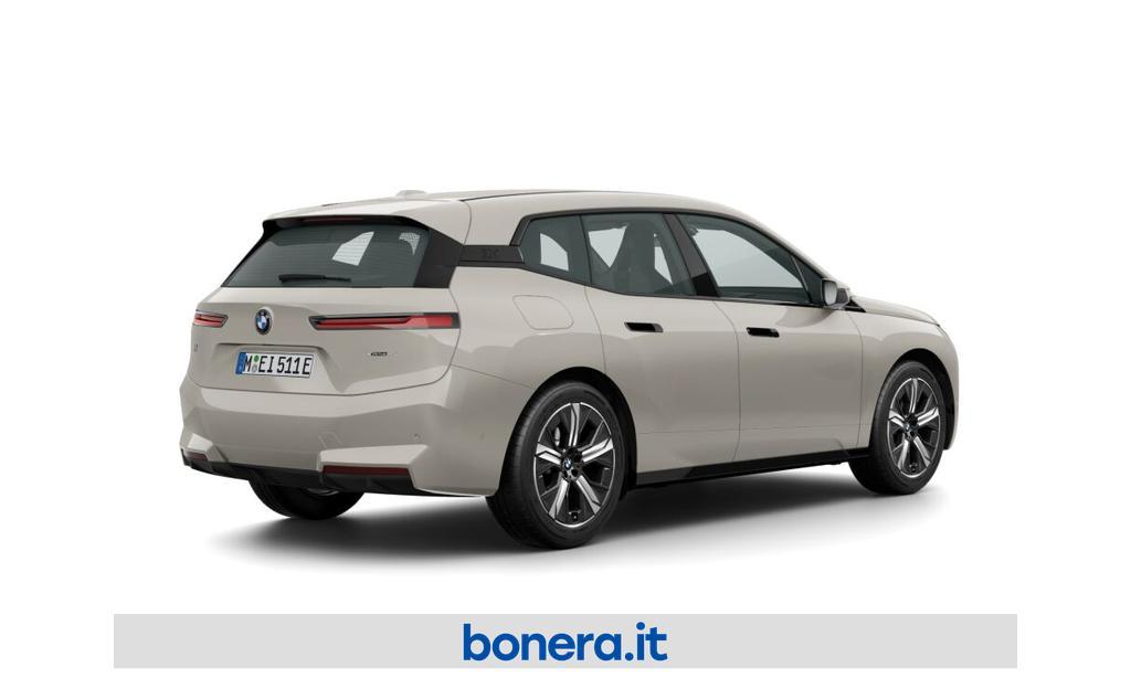 BMW iX xDrive45