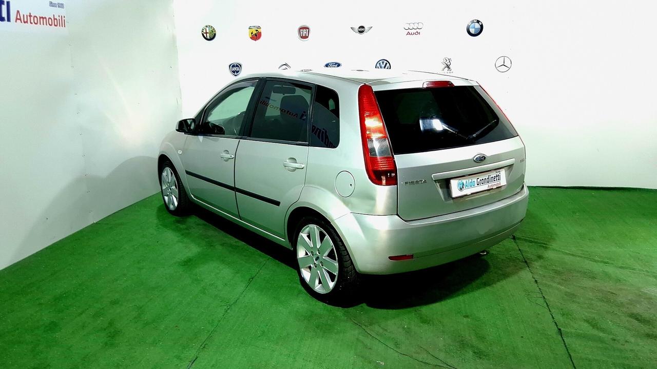 Ford Fiesta Ghia 1.4 TDCi 68cv anno 2005