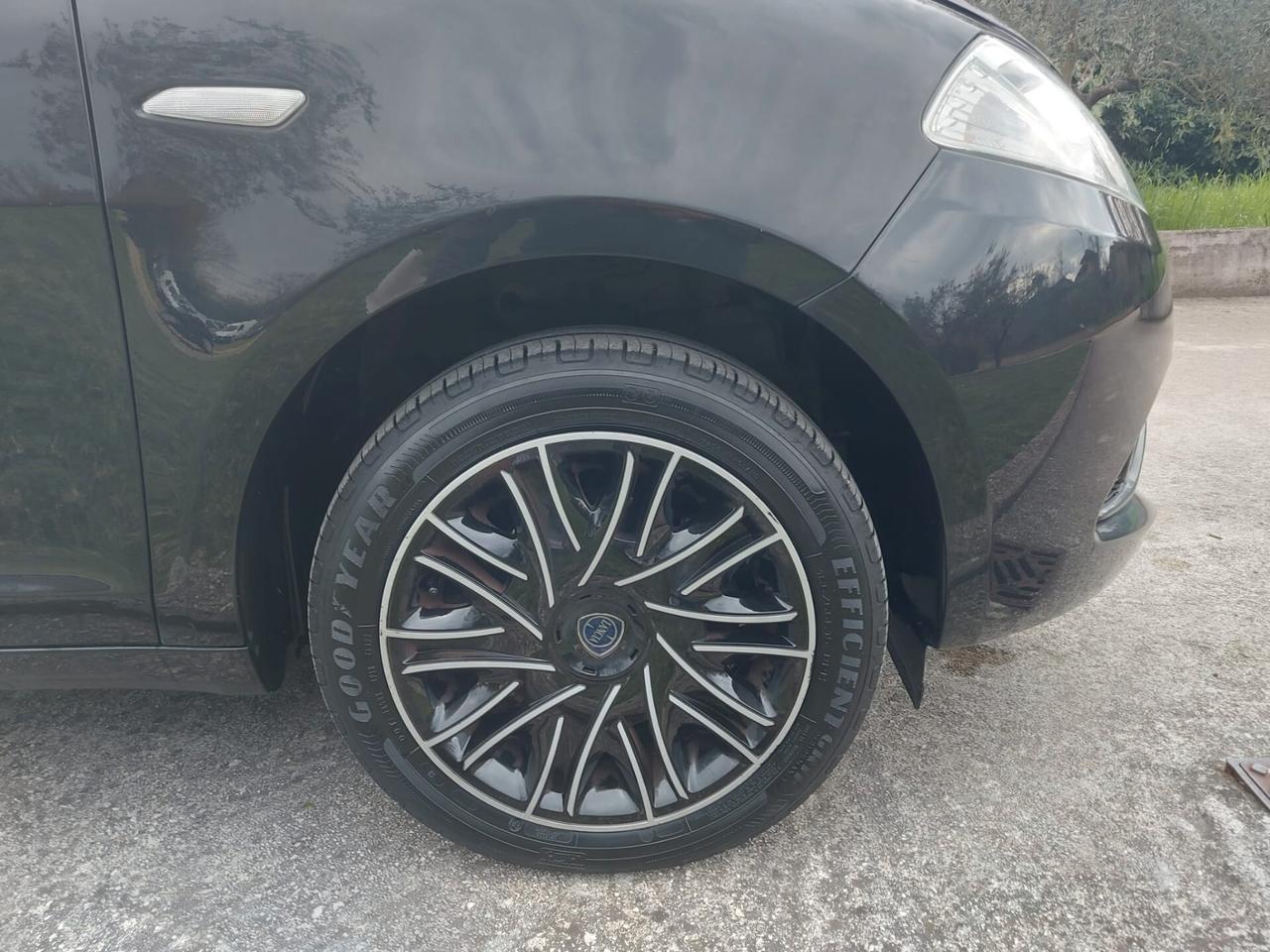 Lancia Ypsilon 1.2 S&S Gold 69CV -PREZZO REALE-