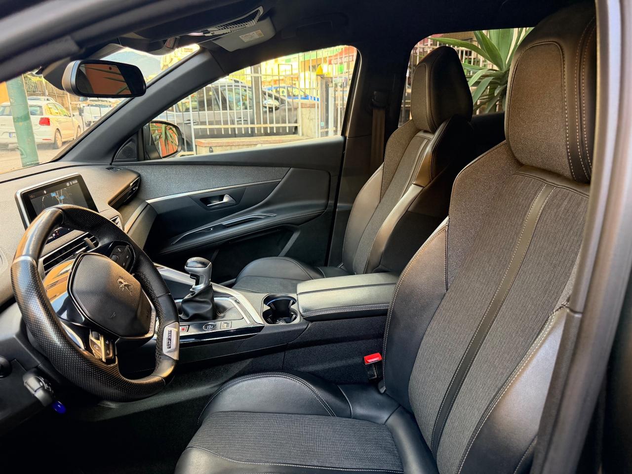 Peugeot 3008 GT-LINE manuale