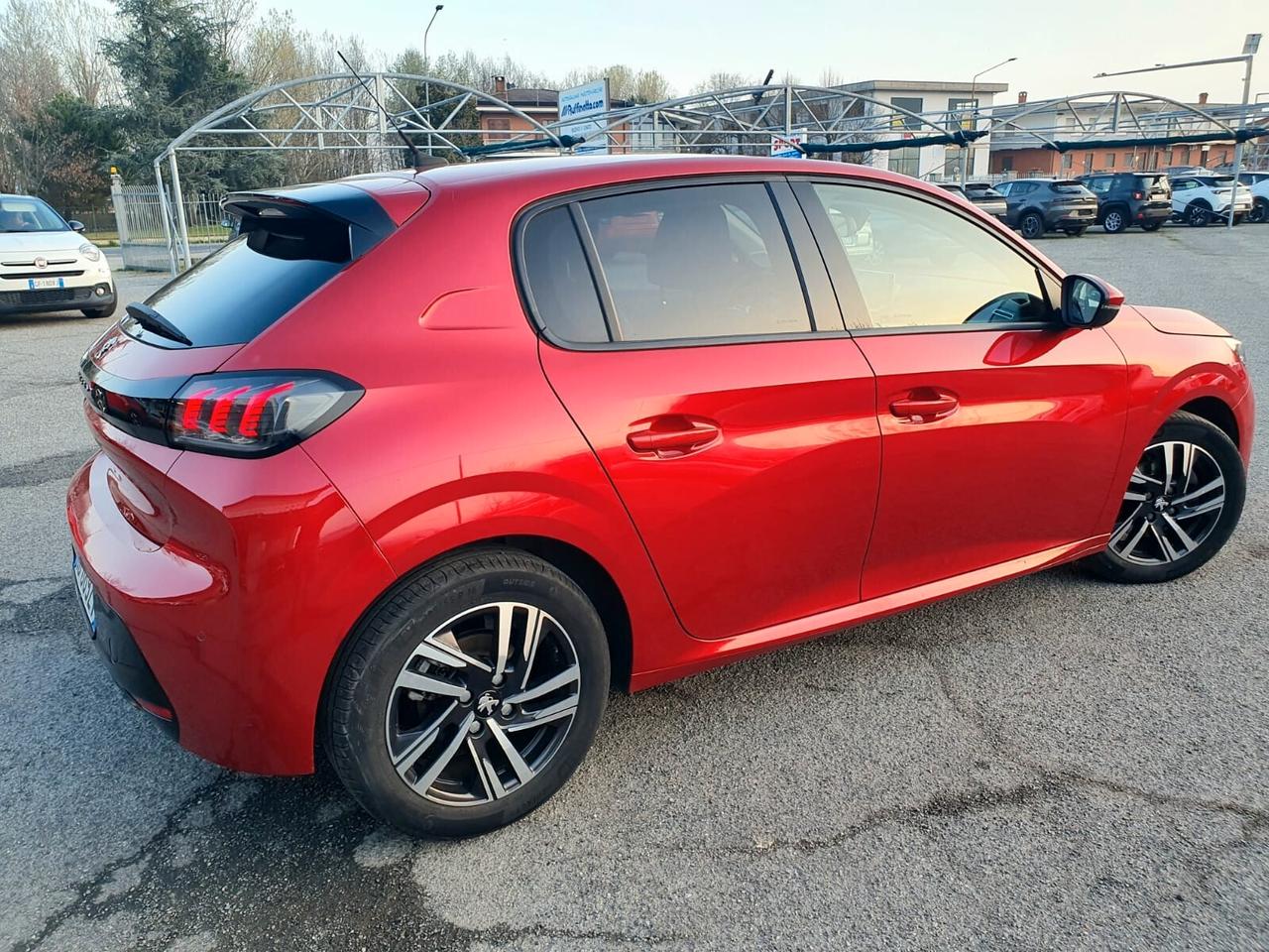 Peugeot 208 PureTech 100 Stop&Start 5 porte Allure