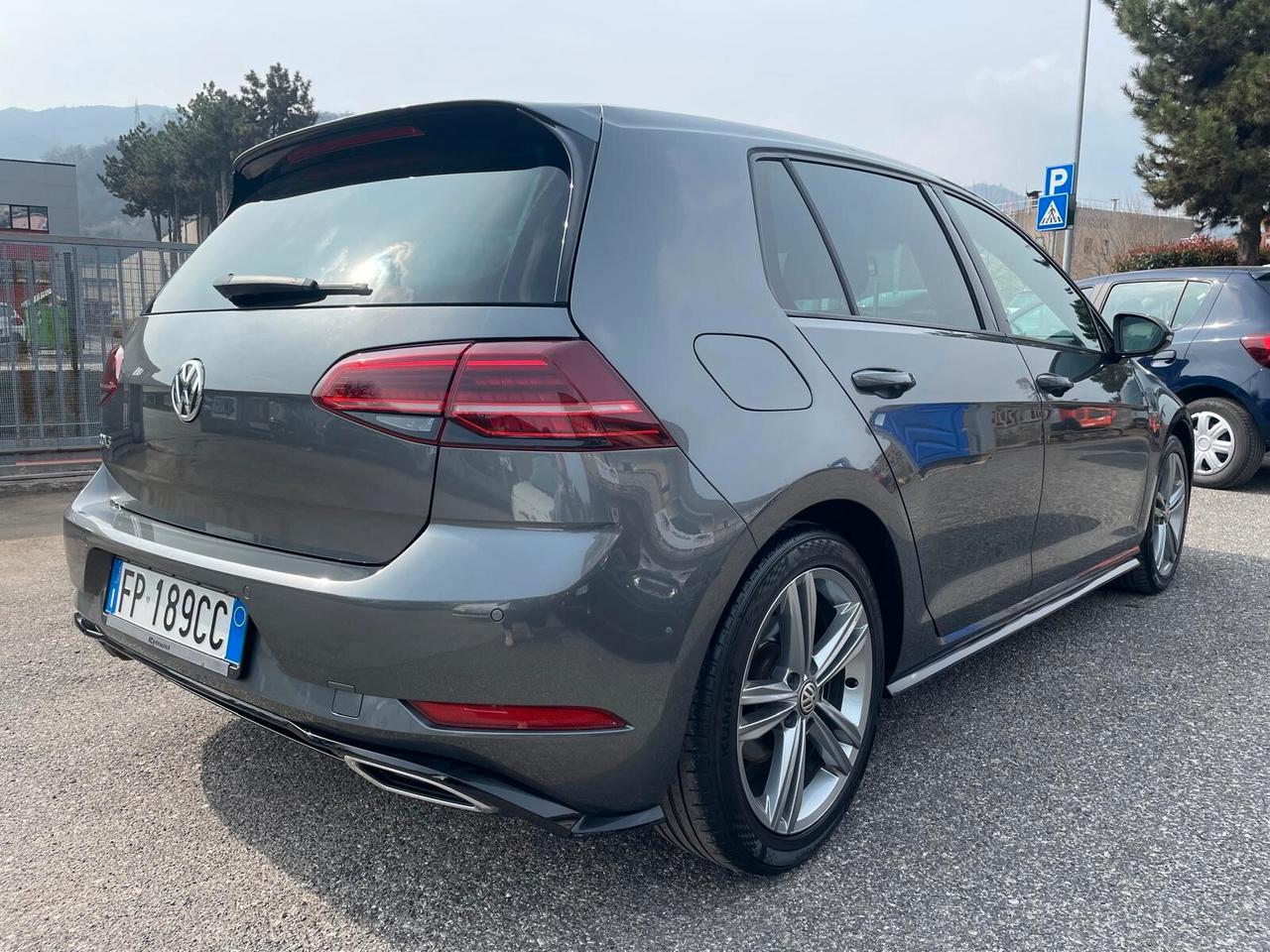 Volkswagen Golf 1.5 TSI ACT DSG 5p. Sport R-LINE